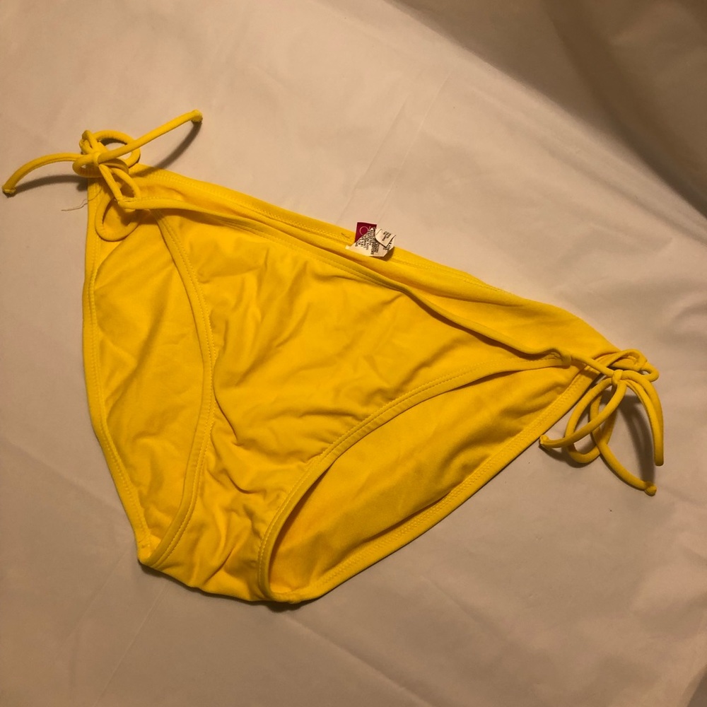 Yellow bikini bottom size L